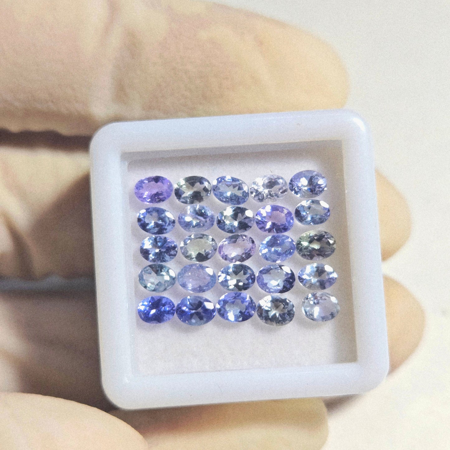 Natural Tanzanite Faceted Gemstones – 25 Pcs | 4.4 Carats | 4x3mm Oval Cut | Untreated AAA